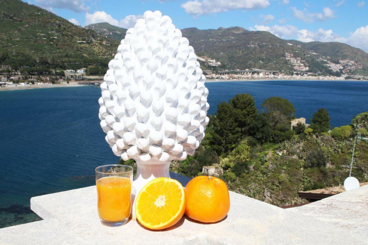 Taonasi Mazzaro Apartments Taormina Bagian luar foto